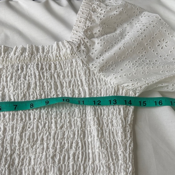 🤍 Nordstrom White Eyelet Smocked Cotton Blouse Women’s Small NWT Lightweight 🤍 - Picture 11 of 14